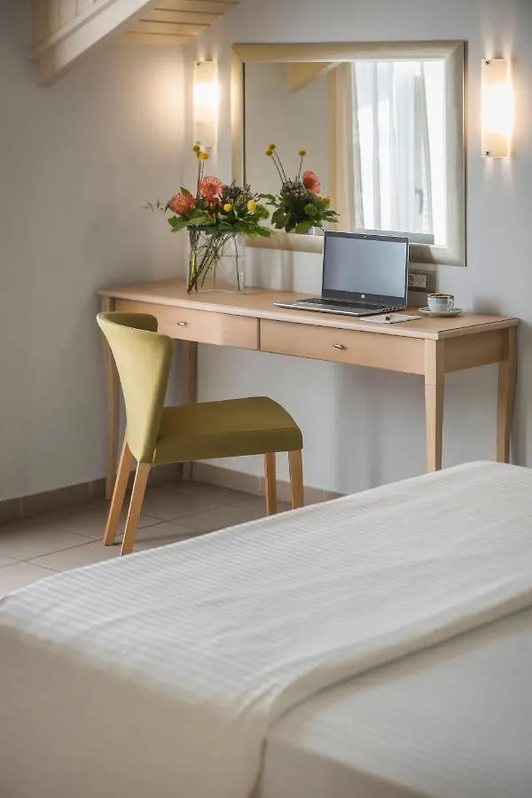 Ionian Plaza Hotel & Spa Argostoli   Argostoli (Kefalonia)