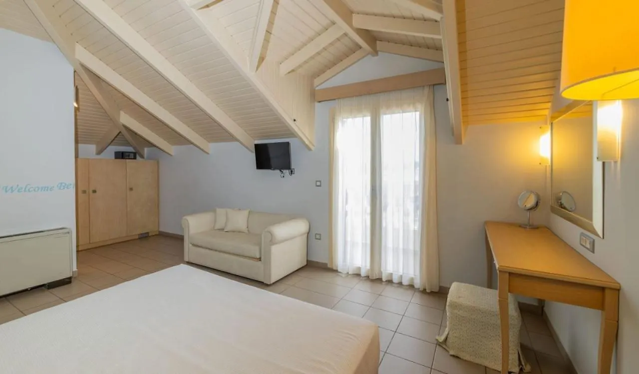 Ionian Plaza Hotel & Spa Argostóli