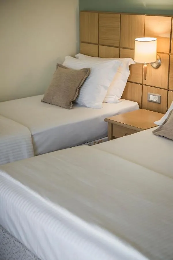 Ionian Plaza Hotel & Spa Argostoli  Argostoli (Kefalonia)