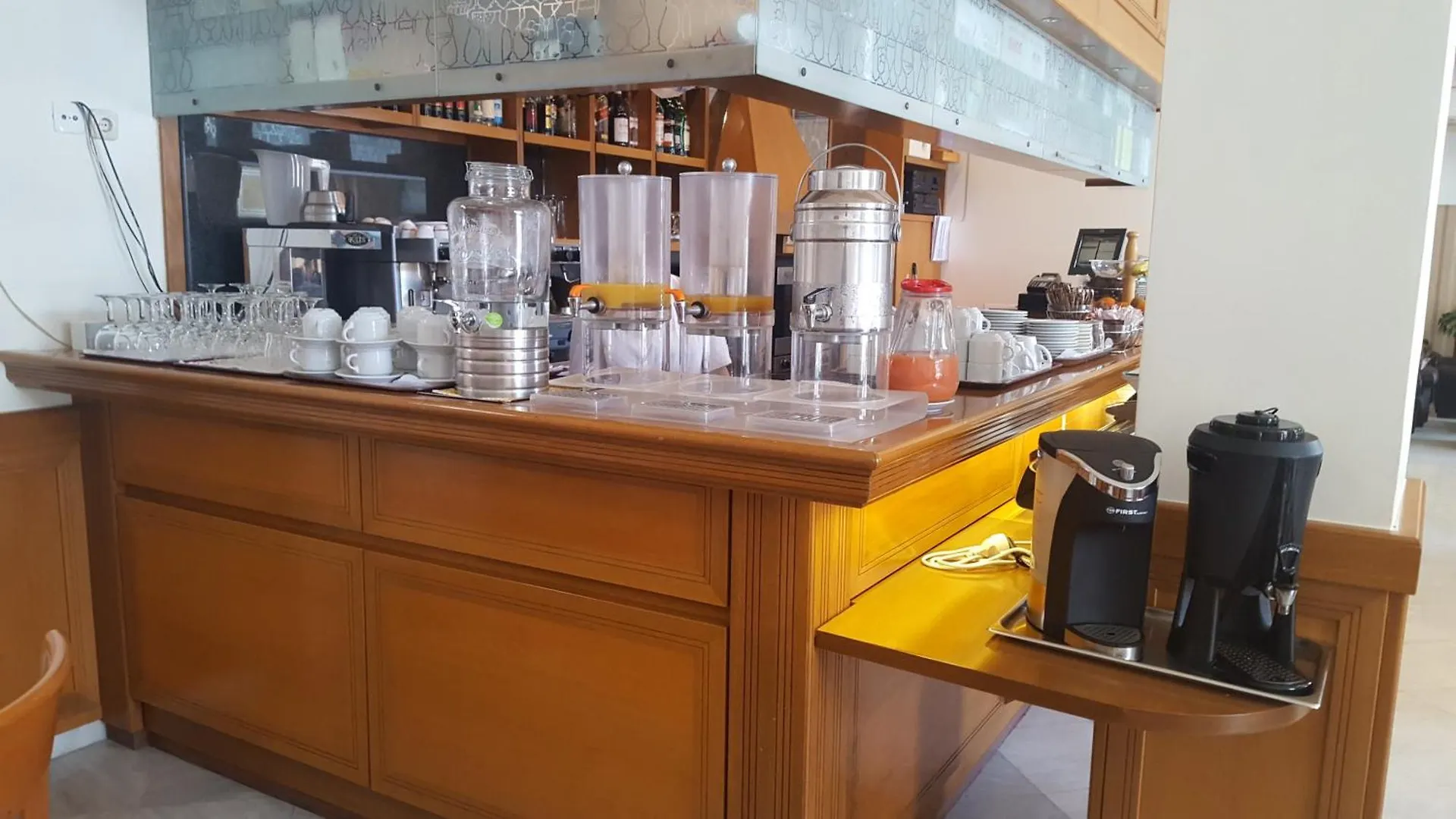Ionian Plaza Hotel & Spa Argostoli  4*, Argostoli (Kefalonia) Greece
